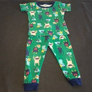 Carter’s 18 month pajamas